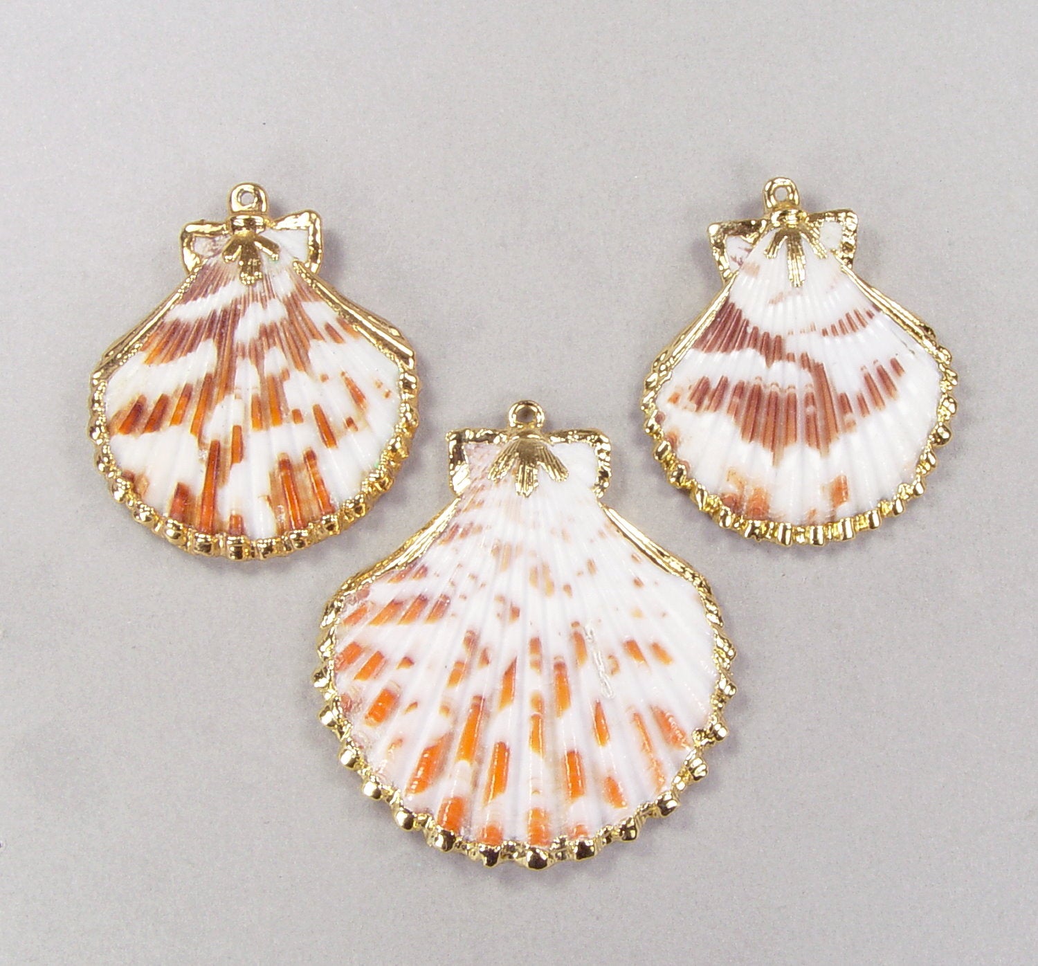 Limited-Time Special: Scalloped Seashell Pendants with Tri-Leaf Design