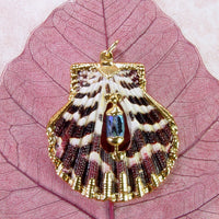 Scallop Shell Pendant With Insert Accent