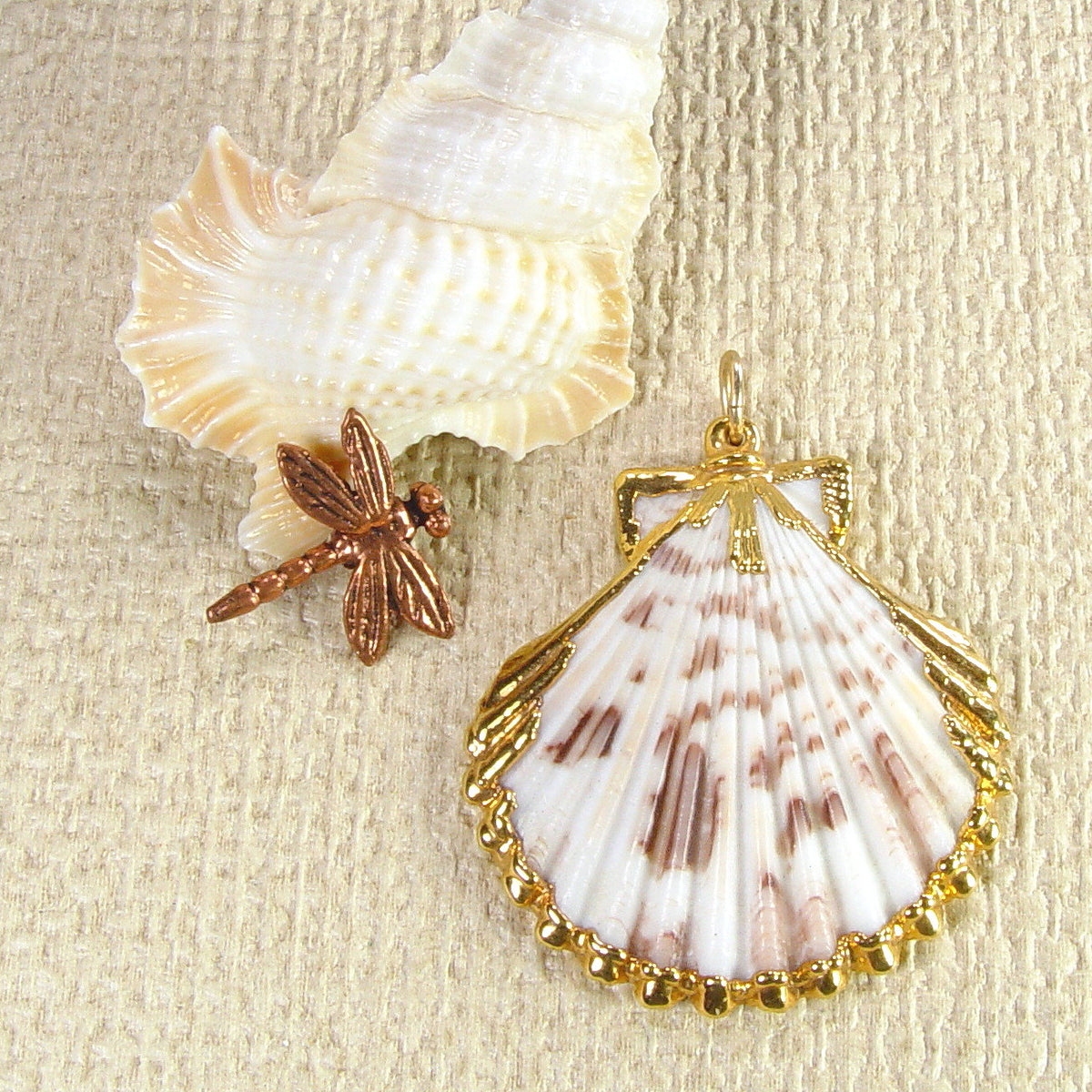 Stunning Scallop Seashell Pendant with Handcrafted with 18kt Gold ...