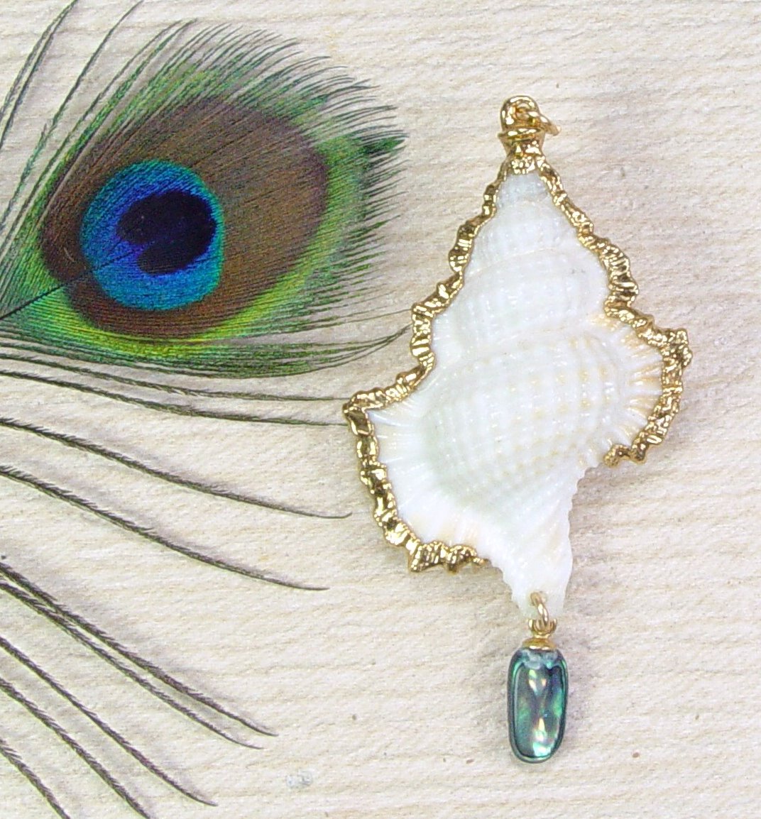 Maple Leaf Shell Pendant