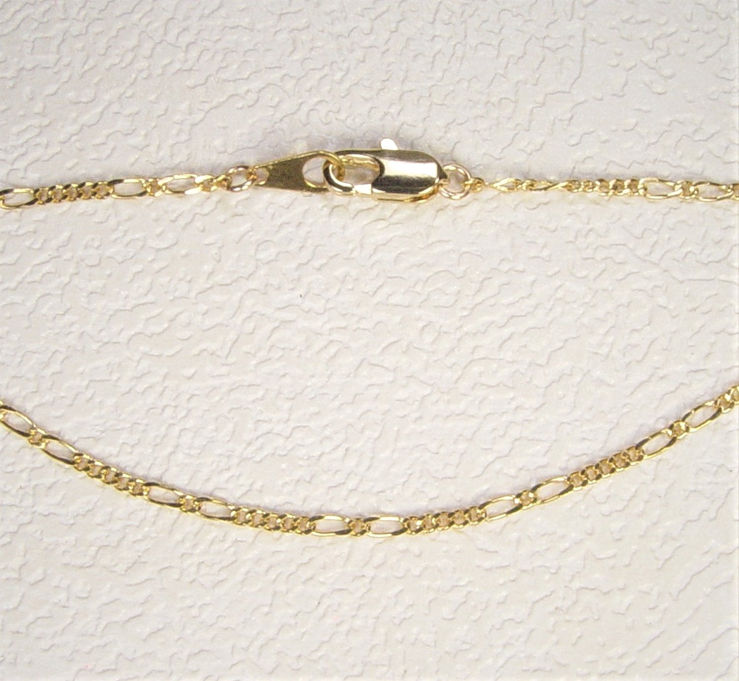(C2) Figaro Style Chain